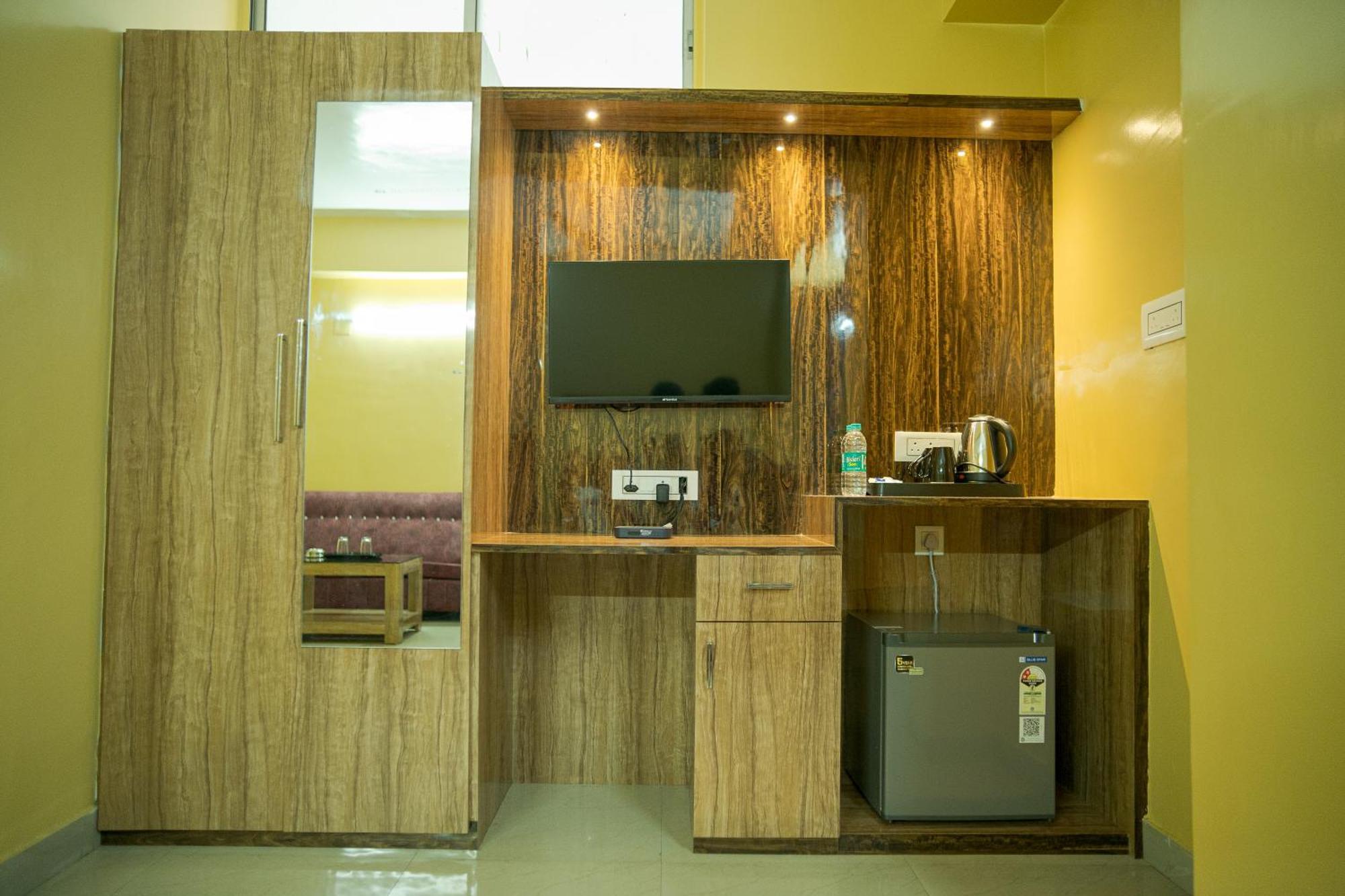 Hotel Ta-Tin Durgapur  Exterior photo